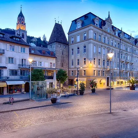 Flora & Hotel