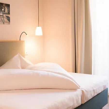 Hotel Flora & Meran