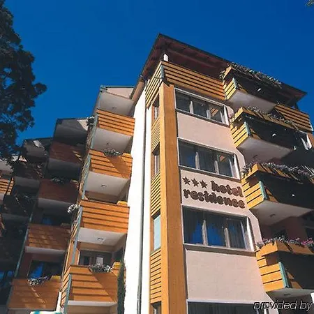 Flora & Hotel 3*