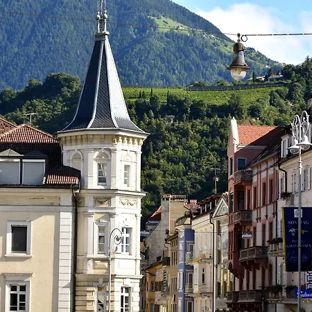 Flora & Merano