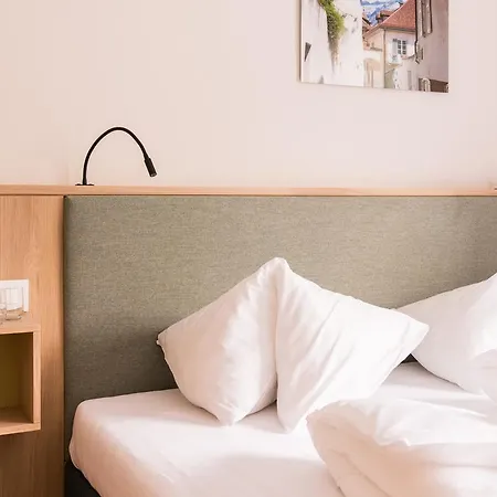 Flora & 3* מראנו