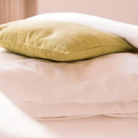 Flora & Ξενοδοχείο Μεράνο