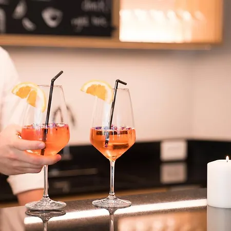 Flora & 3* Merano