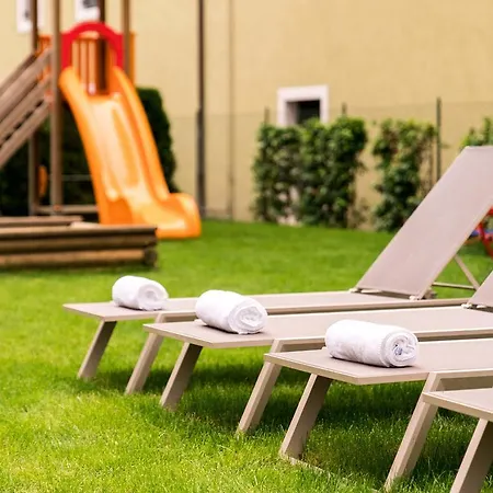 Flora & 3* Merano