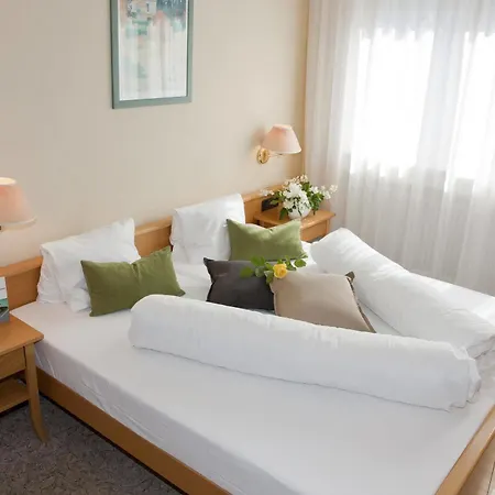 Flora Hotel&suites 3*