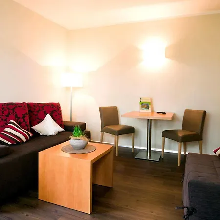 Flora & 3* מראנו