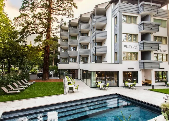 Flora & Готель Мерано