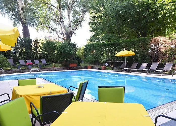 Flora & Мерано