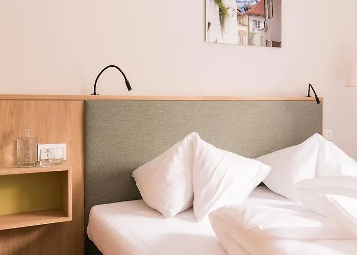 Flora & 3* 메라노